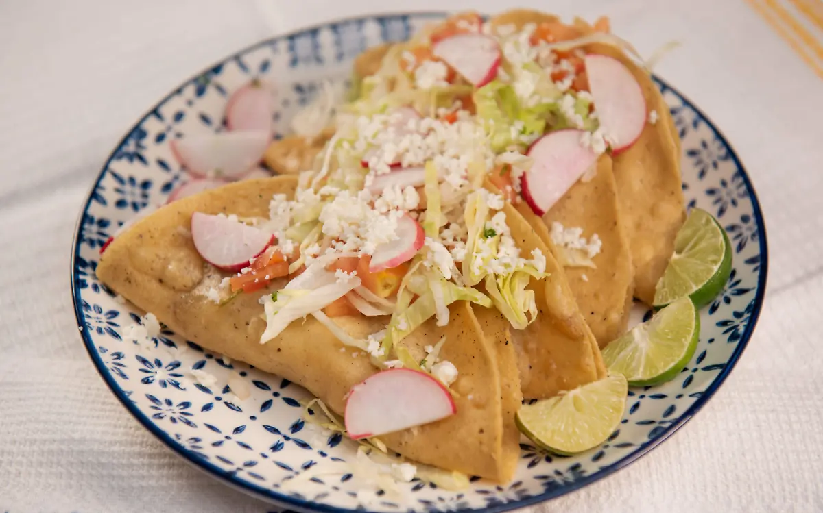 Por suspensión de partido, se queda sin vender sus tacos