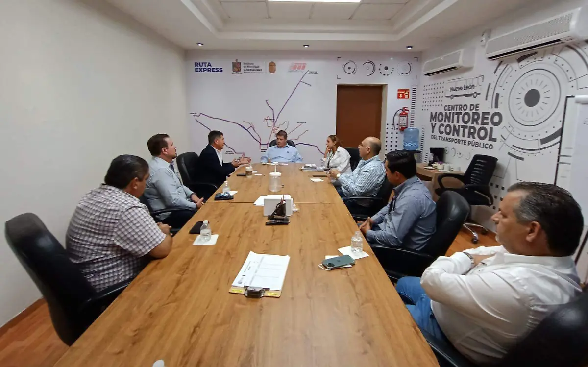 Empresarios del transporte denuncian abusos de tránsitos de Nuevo León
