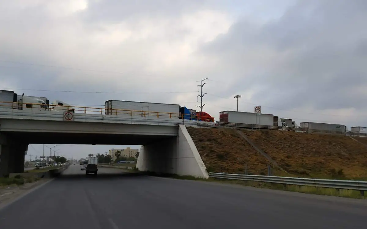 Comenzaron a fluir las filas de tráileres