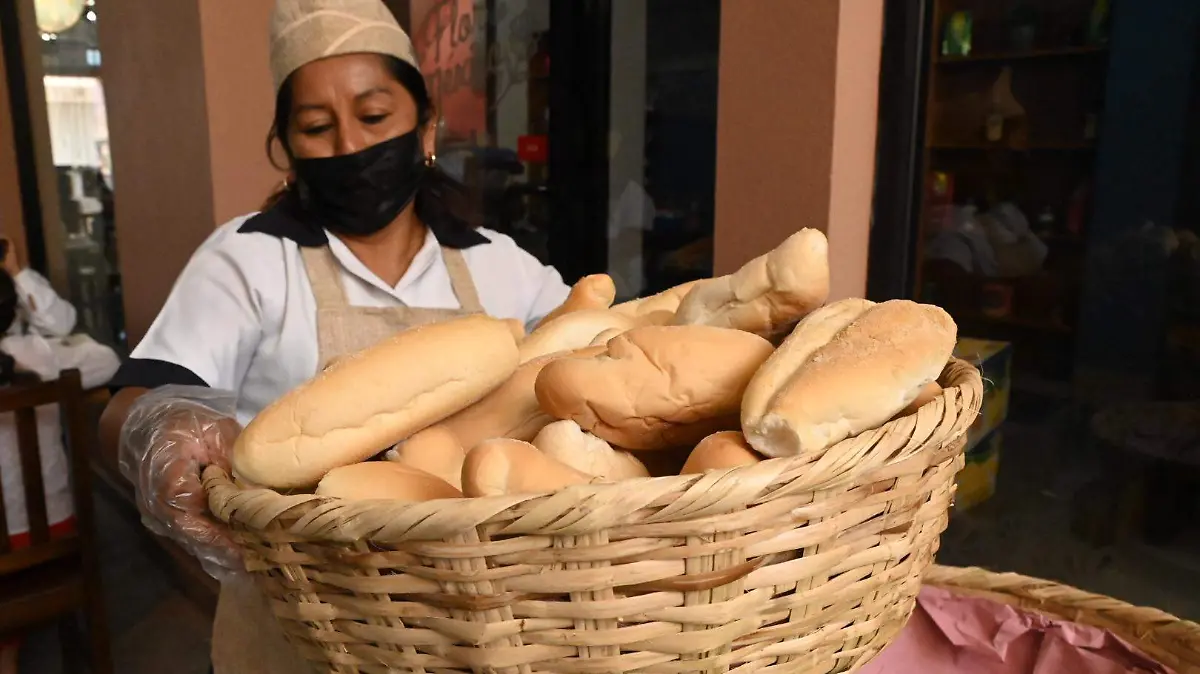 En sí forma parte de la dieta del mexicano y en varios lugares se le conoce de distintas maneras pero en la región de Tampico, Madero y Altamira así como en el estado de Tamaulipas, es denominado el <<Pan Francés>>