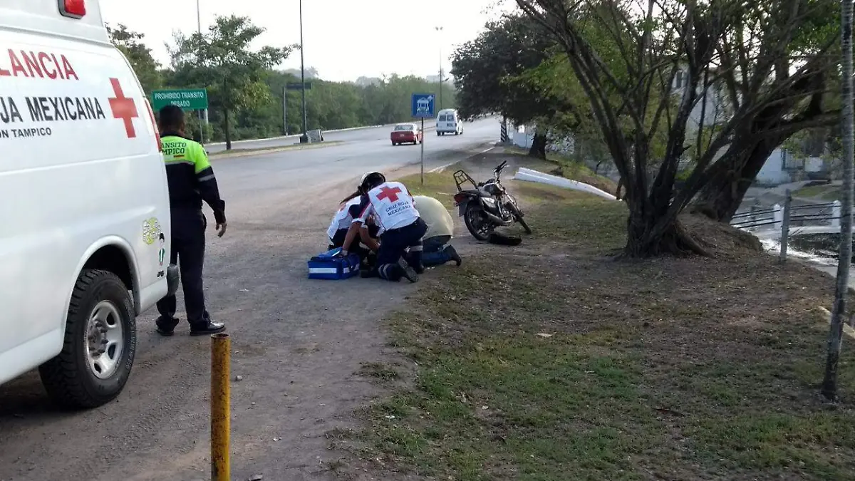 derrapar su motocicleta