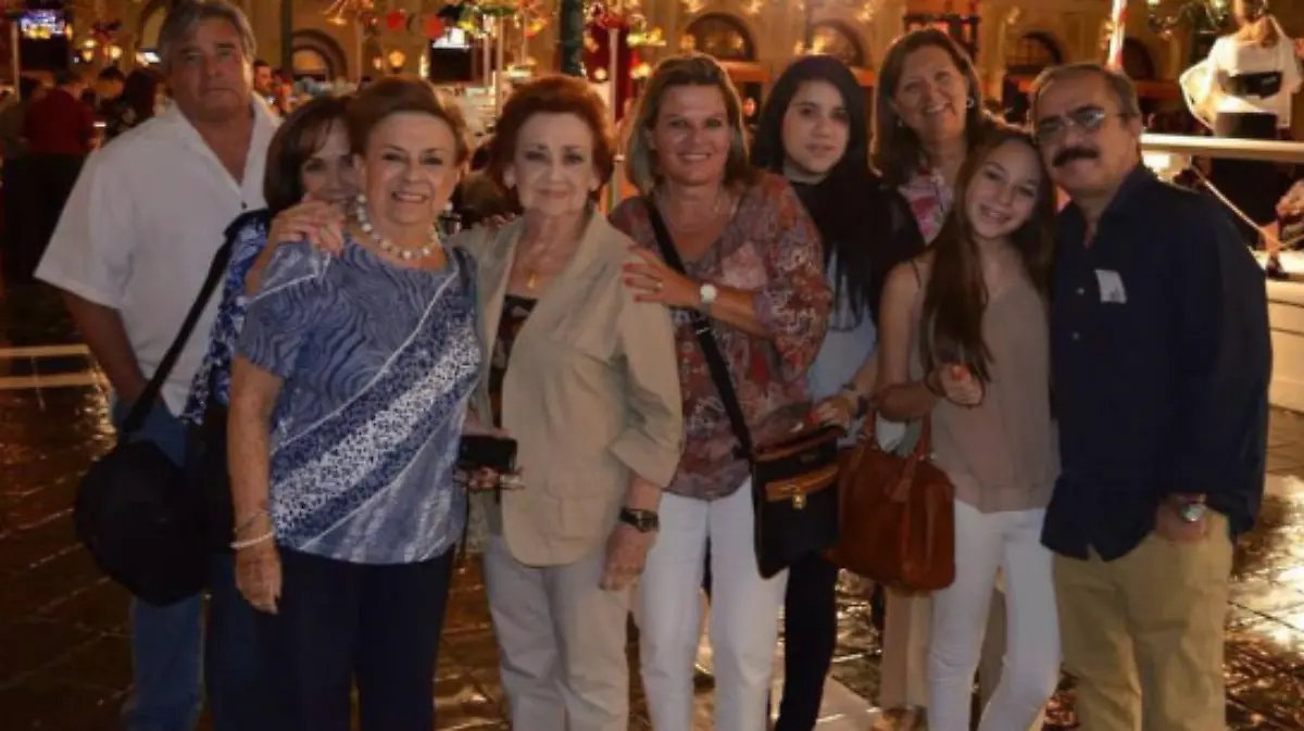 FAMILIA1