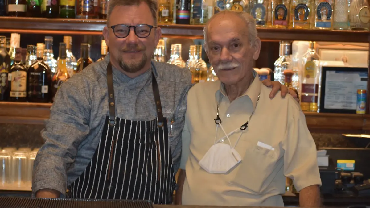 Para las cuatro generaciones de cocineros que forman parte de este emblemático restaurante El Porvenir tomar los productos tanto locales como nacionales y transformarlos en gastronomía que trasciende es un gran orgullo
