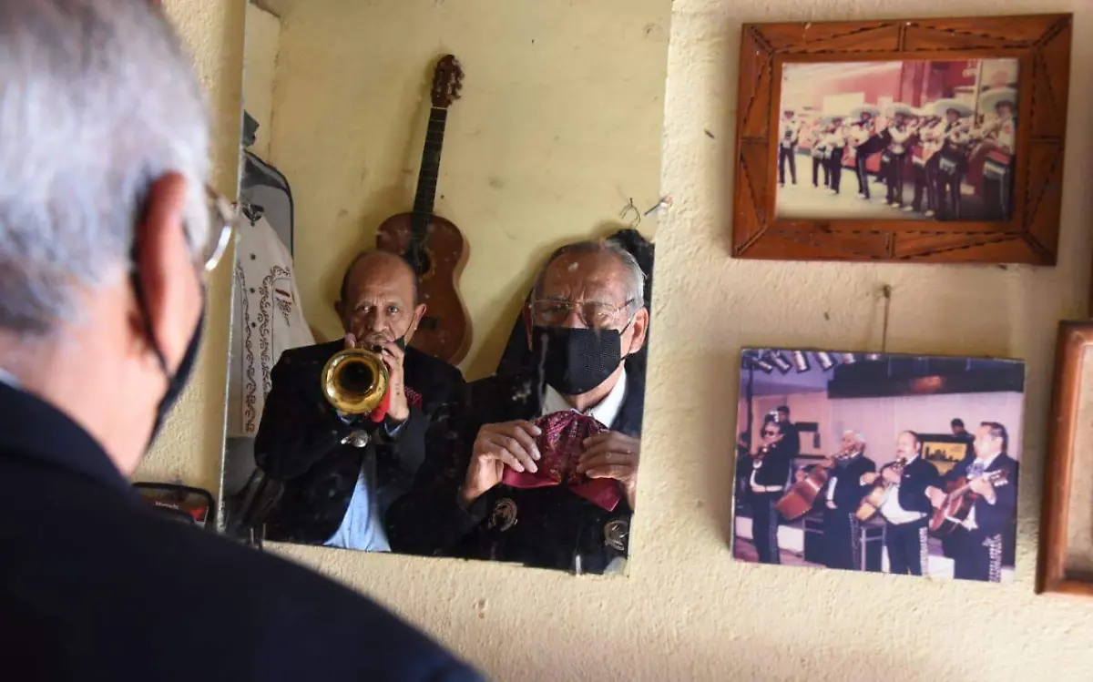 MARIACHI