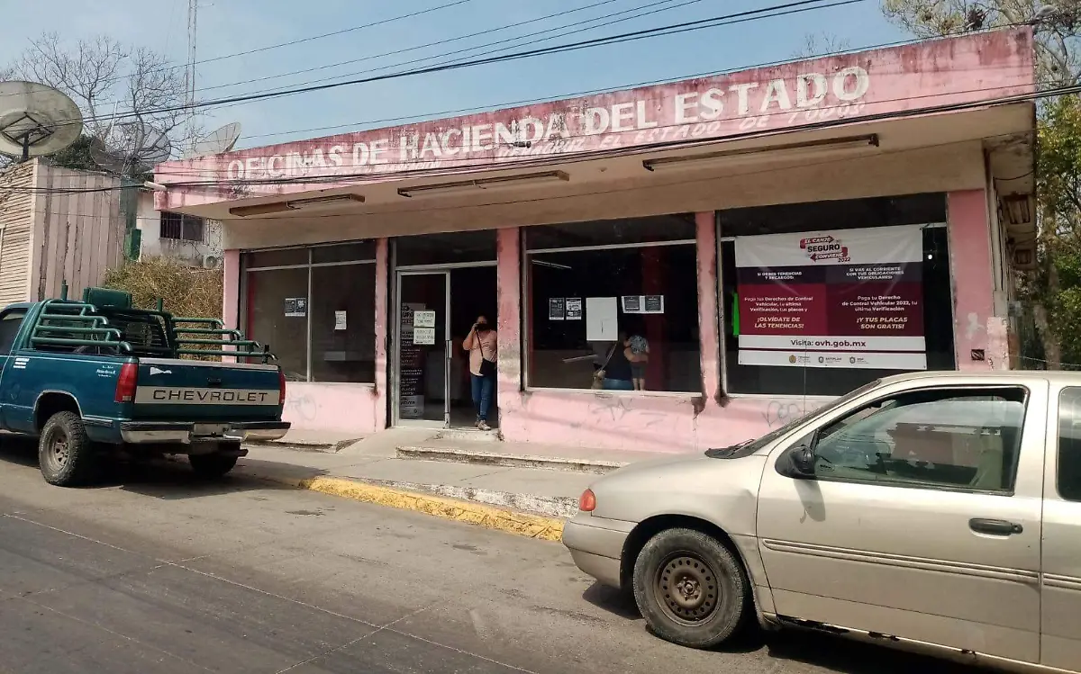 Sacarán de circulación placas del 2011 y anteriores en Veracruz Mario Cruces (1)