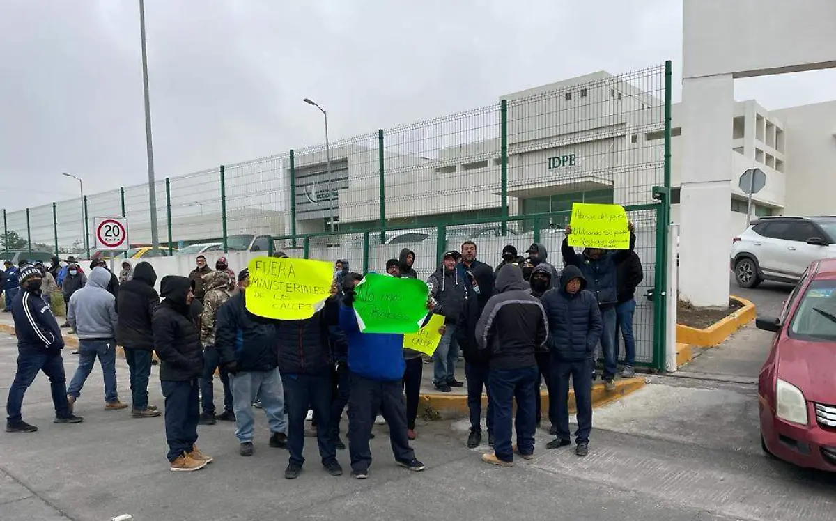 Taxistas protestan en Reynosa por operativos de la Fiscalía de Tamaulipas 