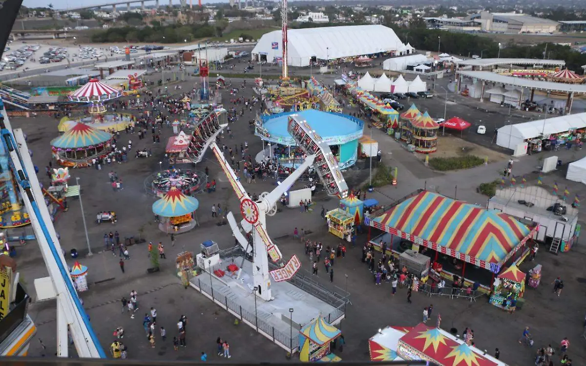 Fiestas de Abril Tampico 2022 permanecerán más días, ¡se quedan para el Día del Niño! Víctor de Sampedro (1)