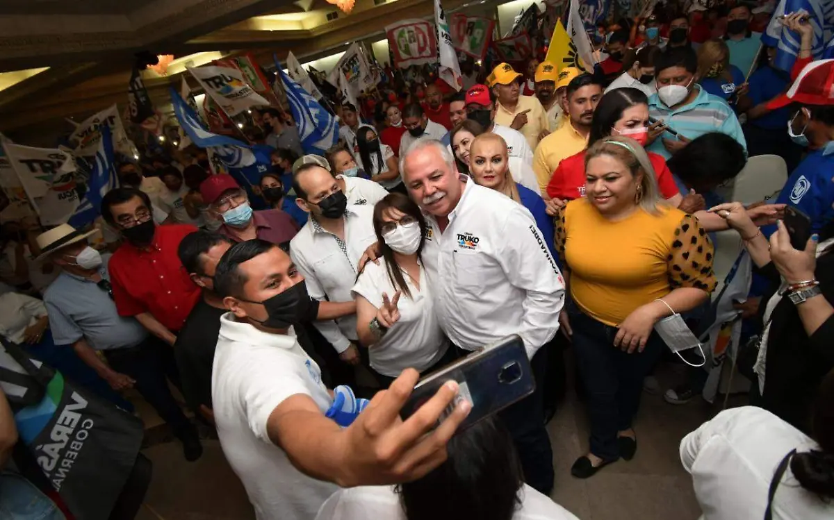 El Truko continúa con sus recorridos por Tamaulipas Equipo de campaña de César Verástegui (1)