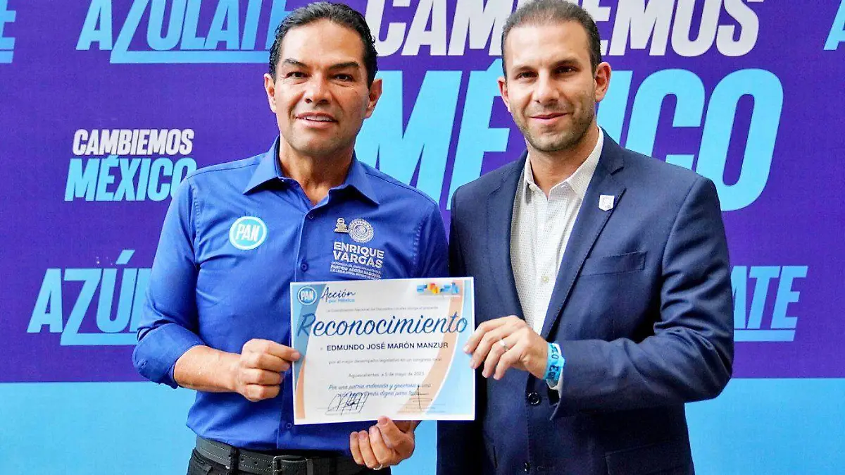 Edmundo Marón Manzur recibió un reconocimiento por su productividad en Aguascalientes