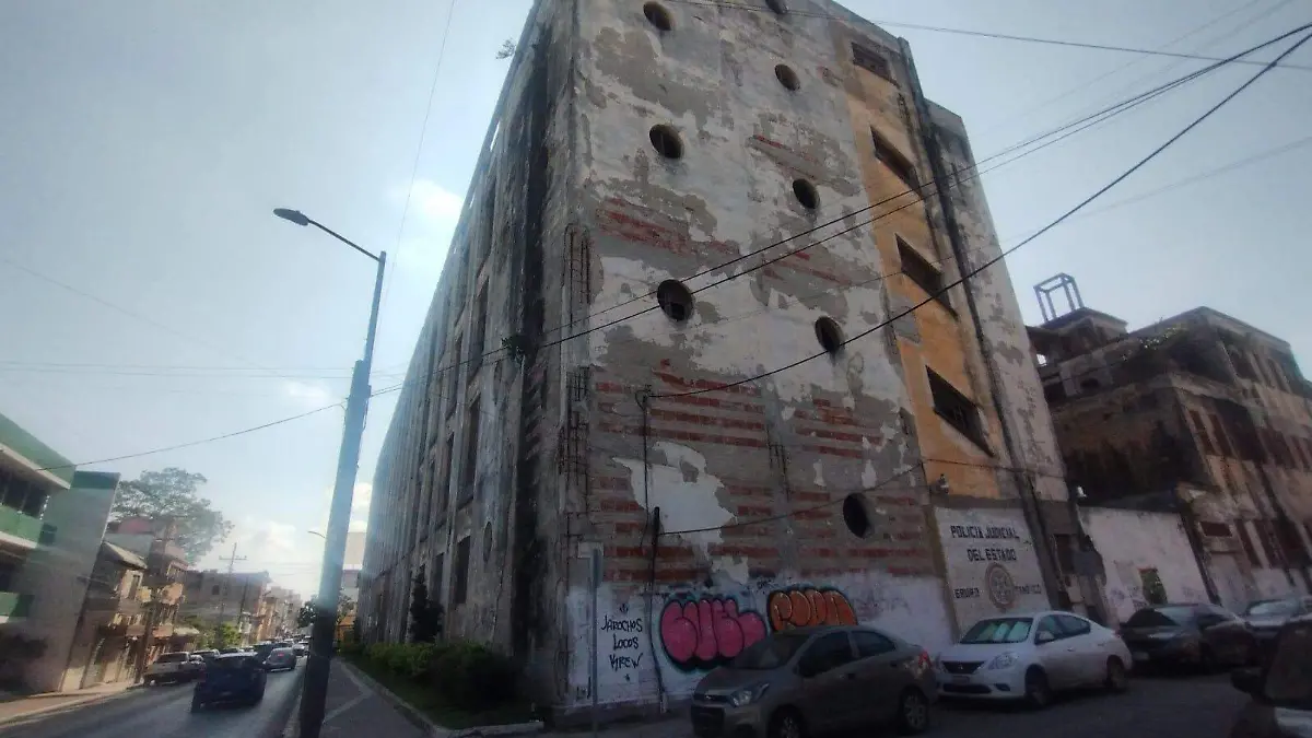 El hospital podría renacer como un complejo de oficinas 