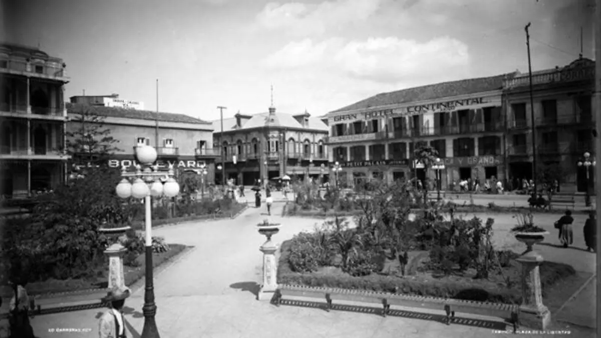 Plaza de la Libertad en 1915 