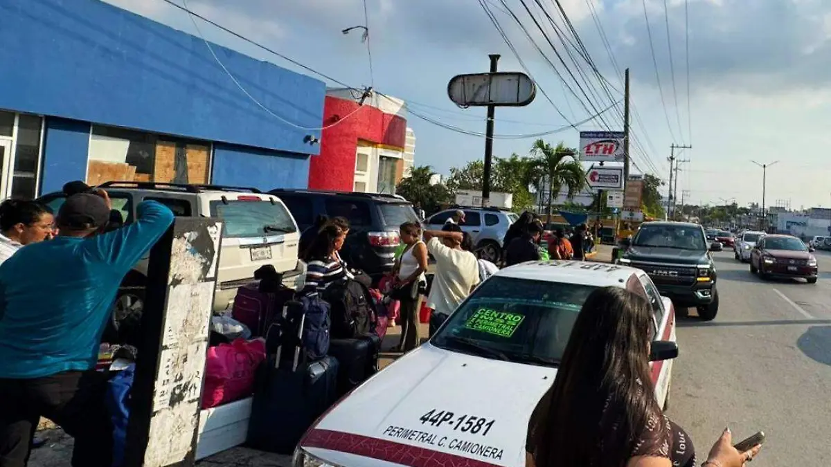 El grupo incluye personas mayores y población infantil 