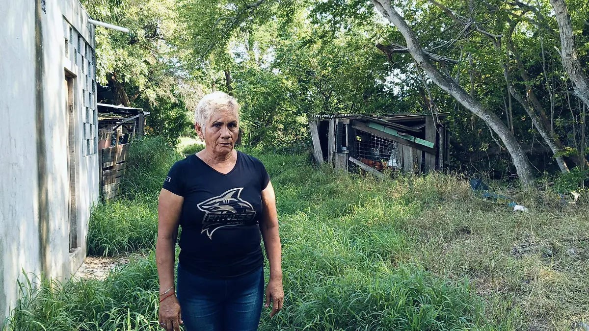 Ana Laura y el patio ferroviario