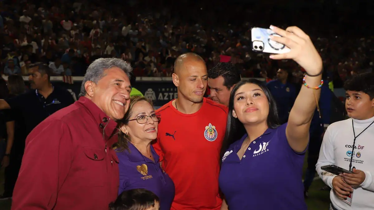 Armando Martínez y Chicharito
