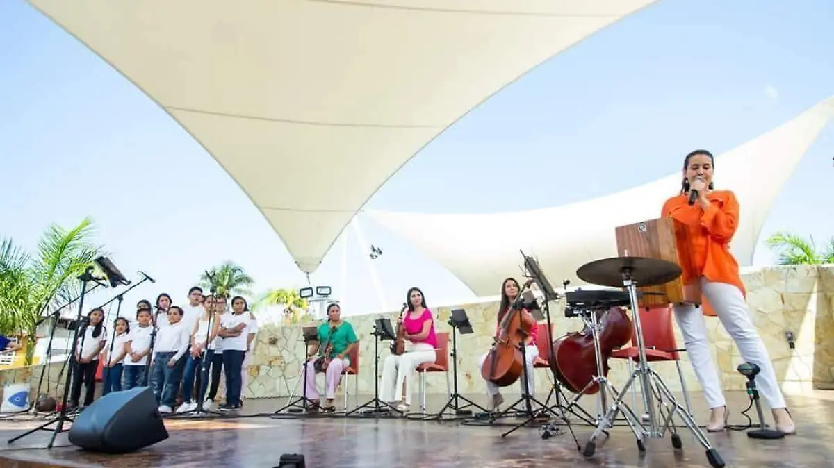 Ruth Lozano coro niños