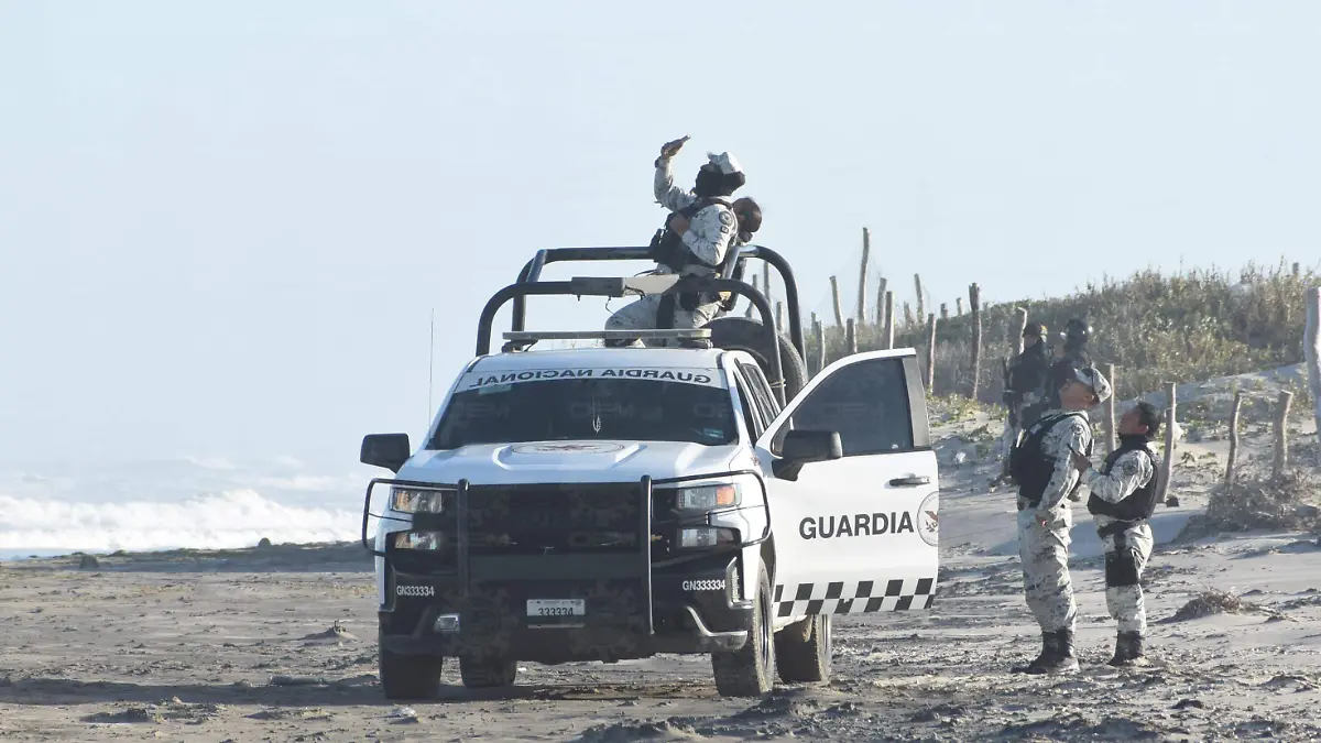 Elementos de la Guardia Nacional se dieron cita en la frontera para resguardar a los turistas en Playa Bagdad