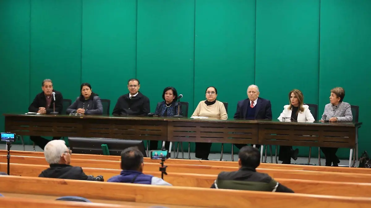 De acuerdo al Comité se registraron 319 aspirantes del Poder Ejecutivo, 311 del Poder Legislativo y 328 del Poder Judicial