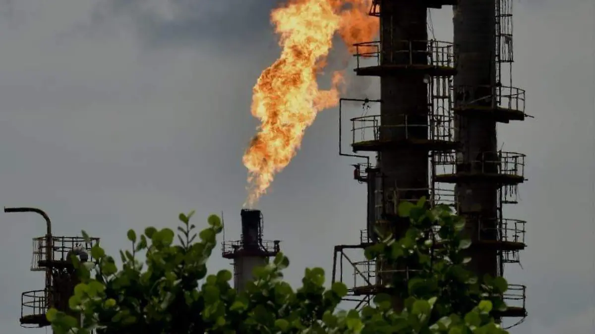 Actualmente, Pemex adeuda 20 mil millones de dólares a sus proveedores 