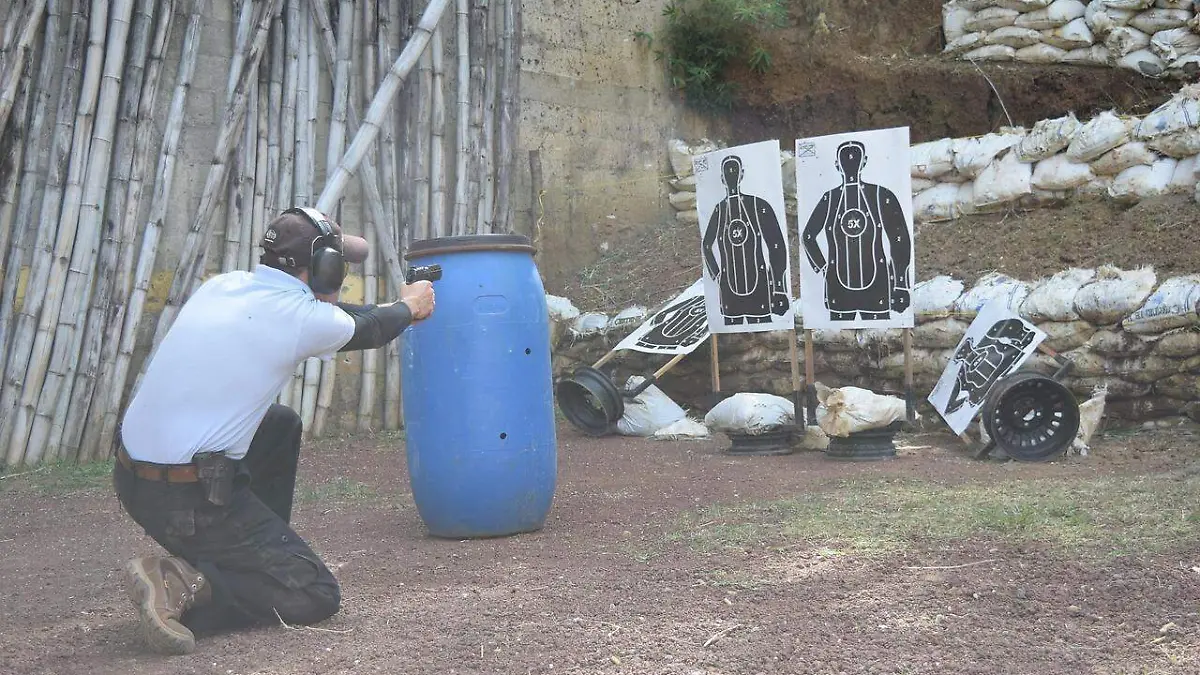 Existen distintos tipos de armas de aire comprimido, entre ellas los rifles de balines