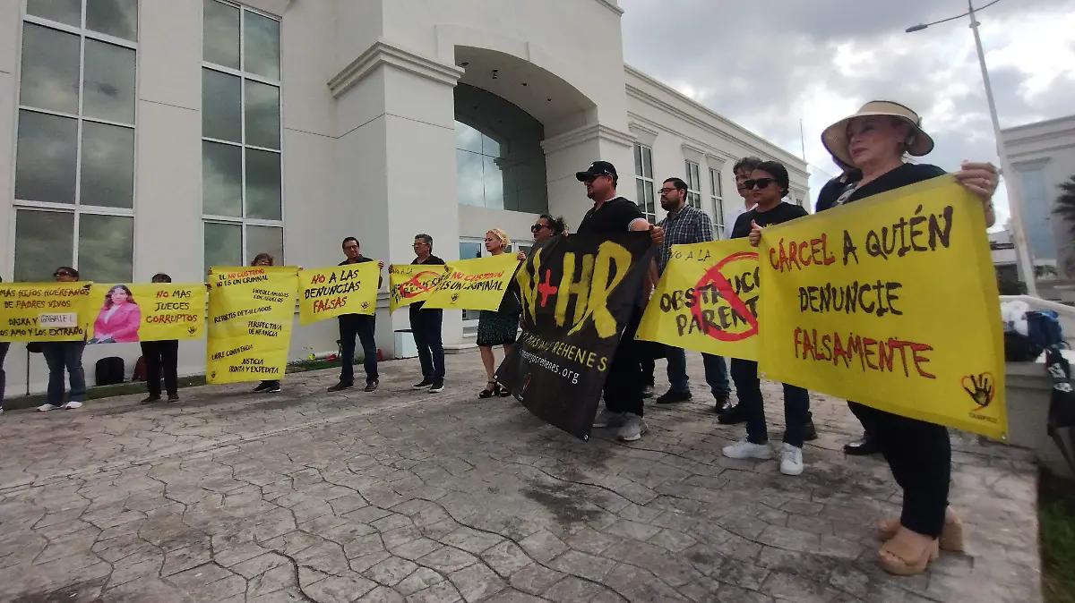 La protesta se realizó en la ciudad judicial, ubicada en Altamira, Tamaulipas