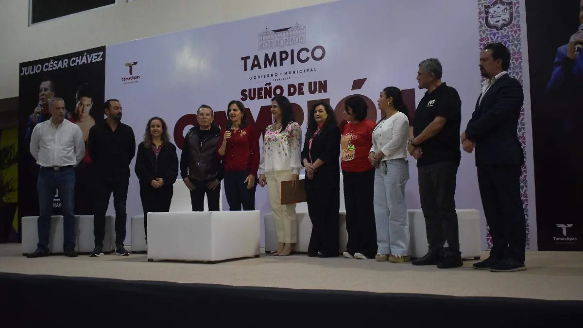 Entre los presentes se encontraban la alcaldesa, el secretario de Deportes, la presidenta del DIF Tampico, una integrante del Senado y un comisionado del deporte