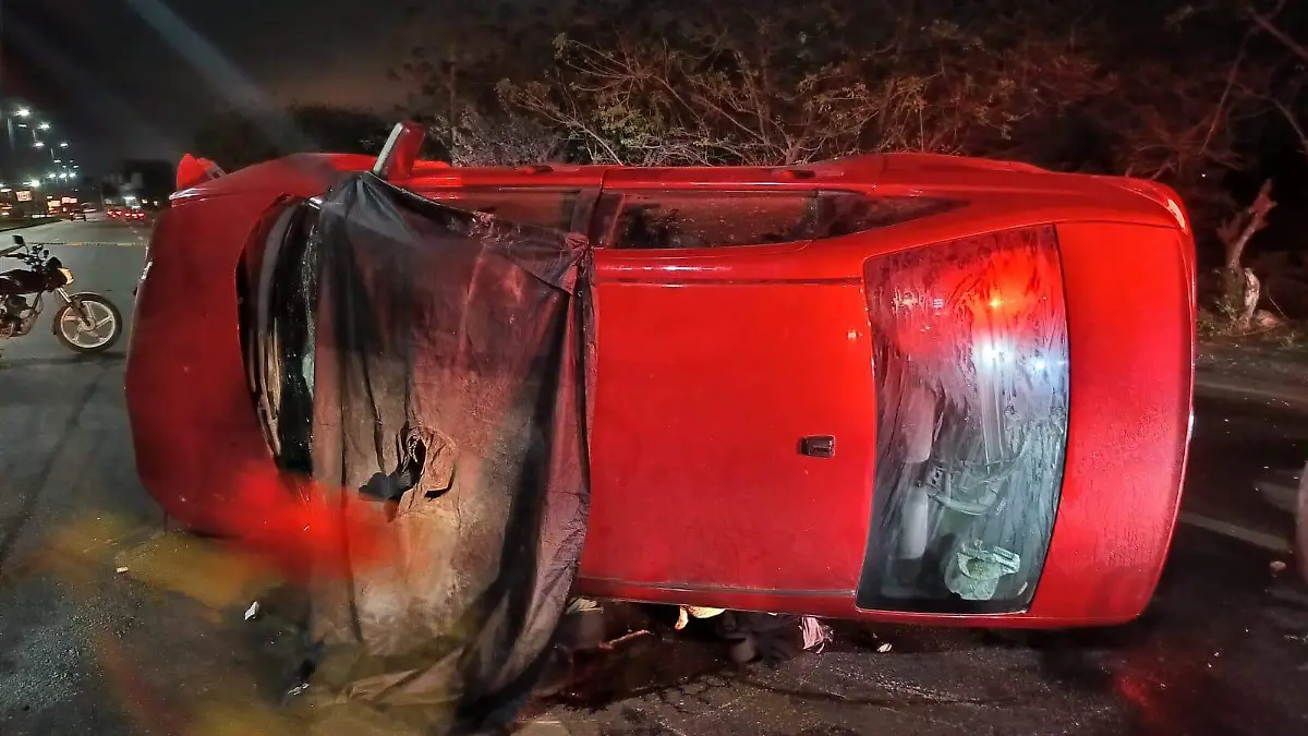 Joven se mata en la Avenida de la Industria, Altamira