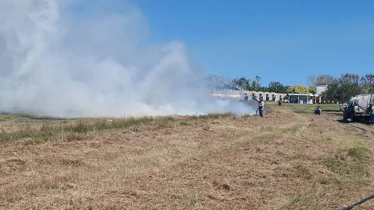 Incendio predio Tampico Alto