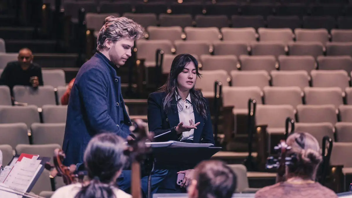 Estrella busca aprender de su trabajo cada vez que lo interpreta una orquesta
