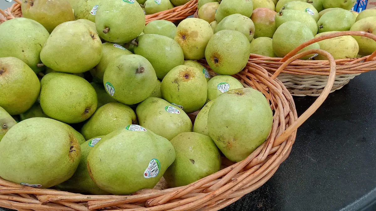 Alimentos ricos en vitamina E junto con la fibra de frutas y verduras ayuda a la fase ovulatoria  Josué García