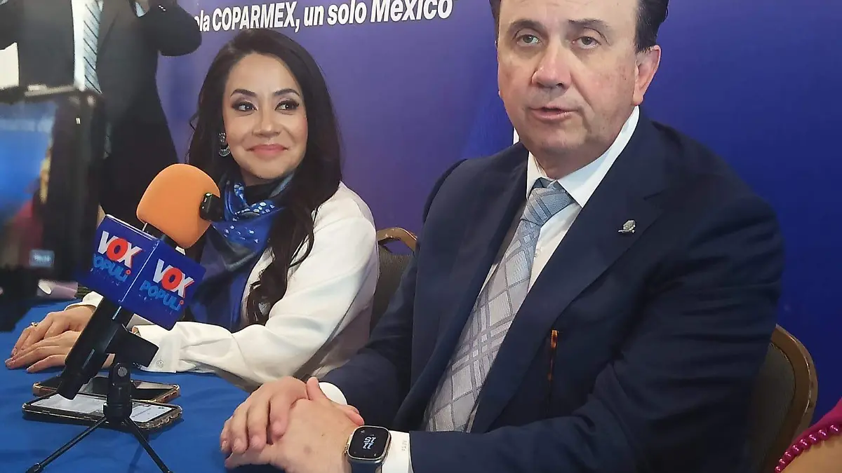 El presidente nacional de Coparmex, Juan José Sierra Álvarez y la presidenta de Coparmex en Tampico, Ketzalli Rodríguez