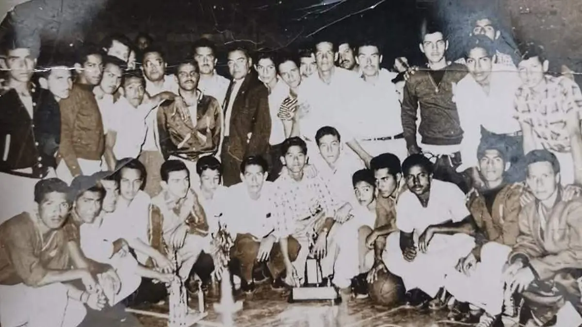 Victor Martinez Cid basquetbol Madero juventud