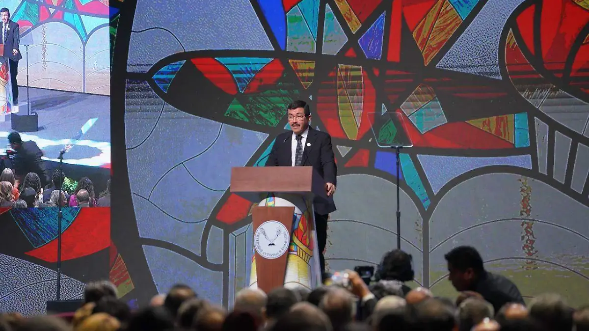 El rector de la UAT presentó su primer informe de actividades 