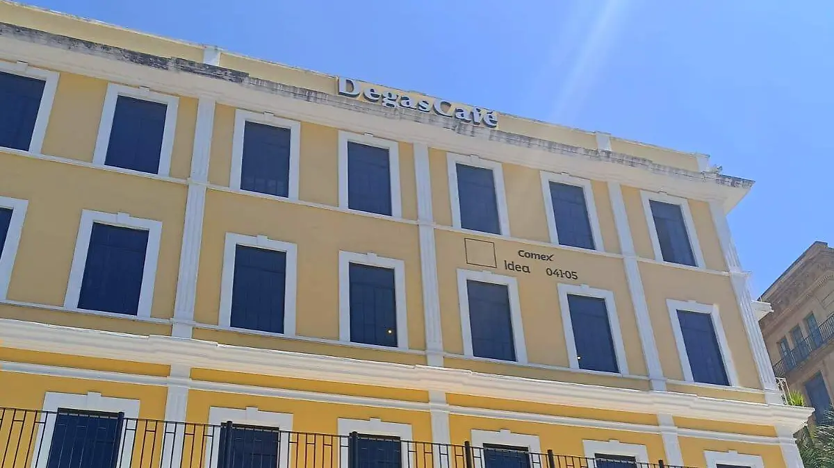 Nuevo Degas Café frente a la exAduana de Tampico