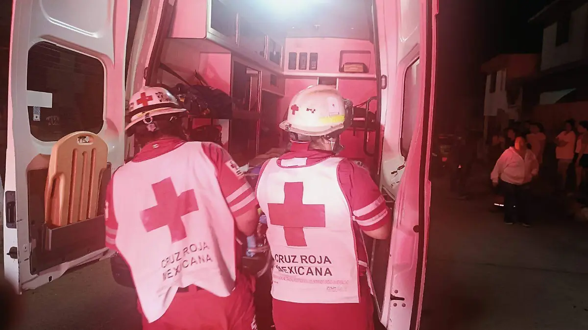 Choque en bulevar de Altamira deja a motociclistas lesionados