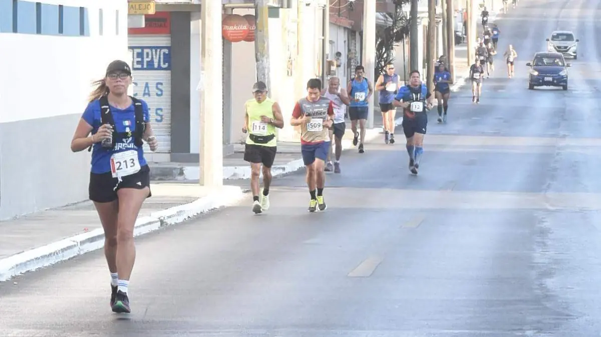 Los participantes recorrieron la avenida Hidalgo hasta llegar al centro de Tampico