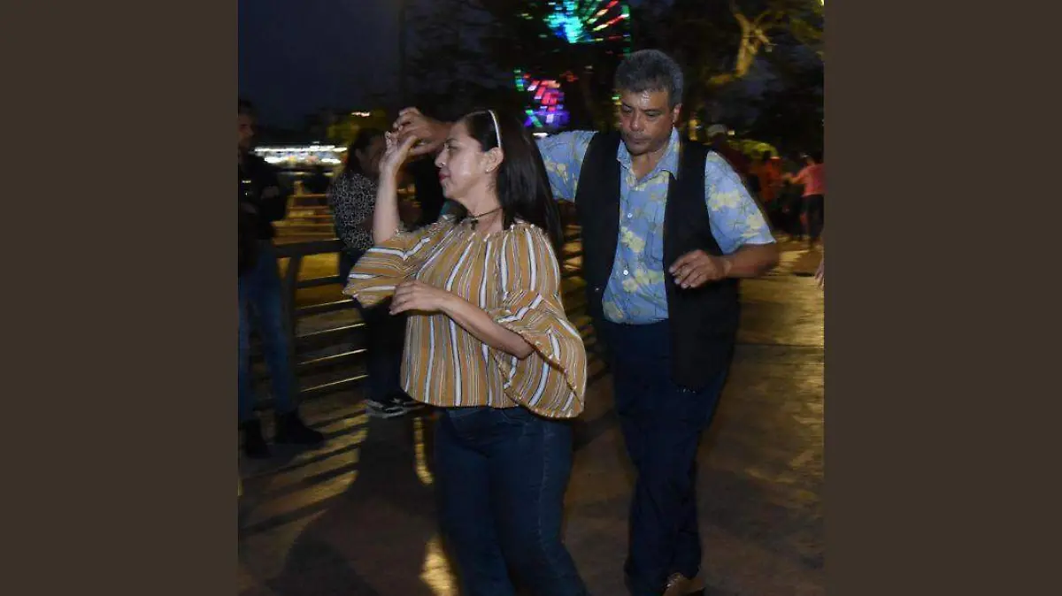 La dinámica es sencilla: llegar, dejarse llevar por la música y disfrutar