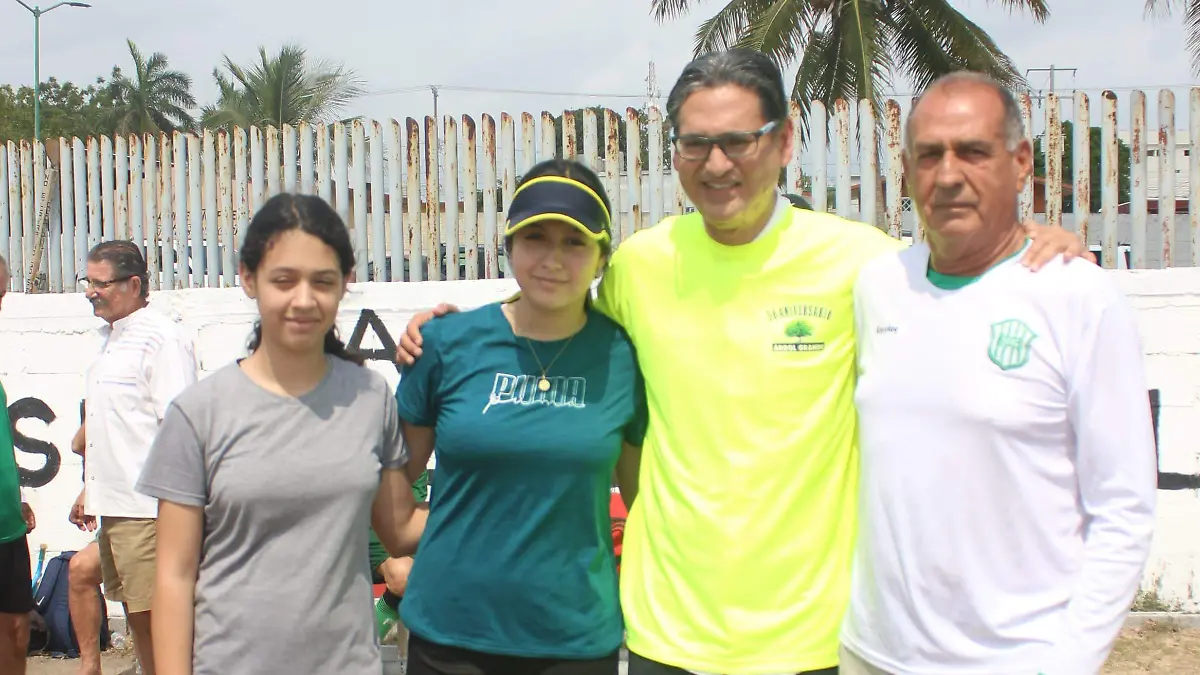 El alcalde de Ciudad Madero y “Amigo del Deporte”, Erasmo González Robledo, fue el invitado de honor