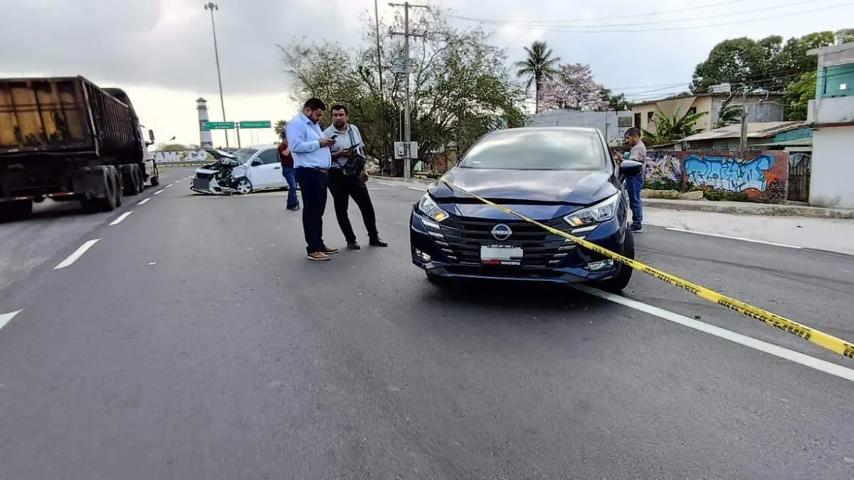 Otra de las unidades involucradas en el encontronazo