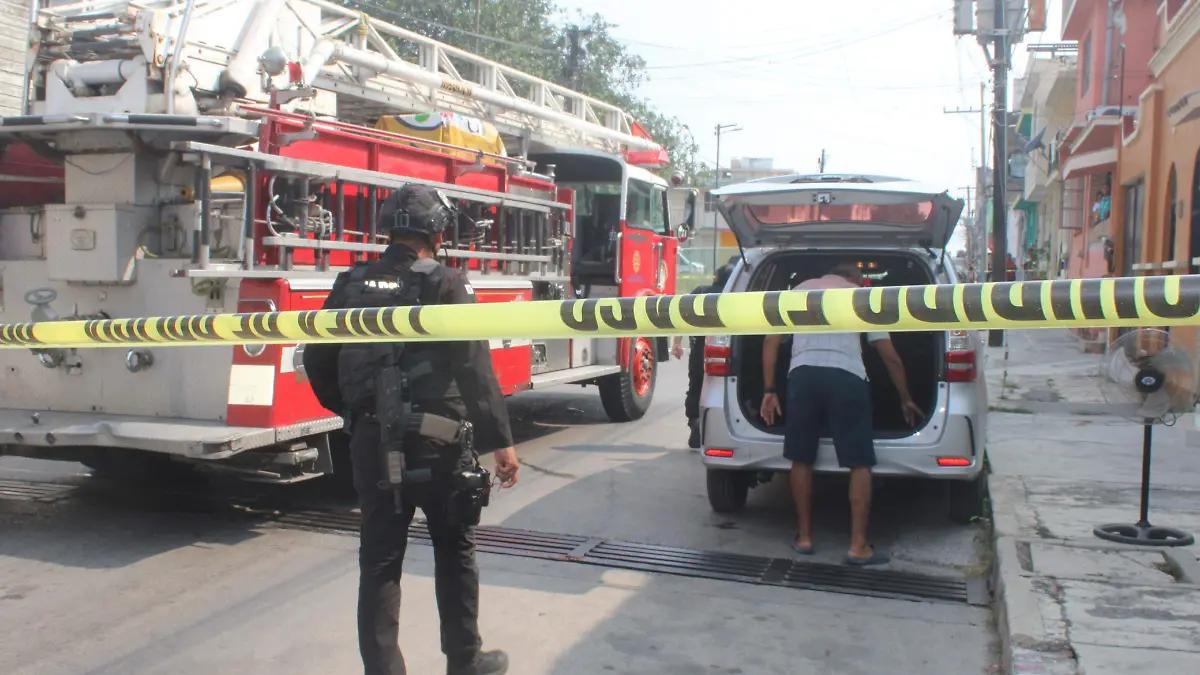 Elementos de la Guardia Estatal resguardaron el lugar del incendio-explosión en Tampico