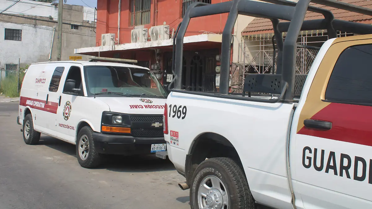El personal de Protección Civil de Tampico atendió el incendio en la Zona Centro