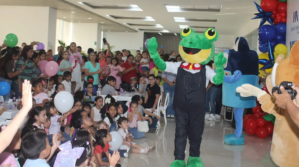 La Rana René y shows en vivo, el regalo de Hospital Ángeles Tampico a los niños y niñas