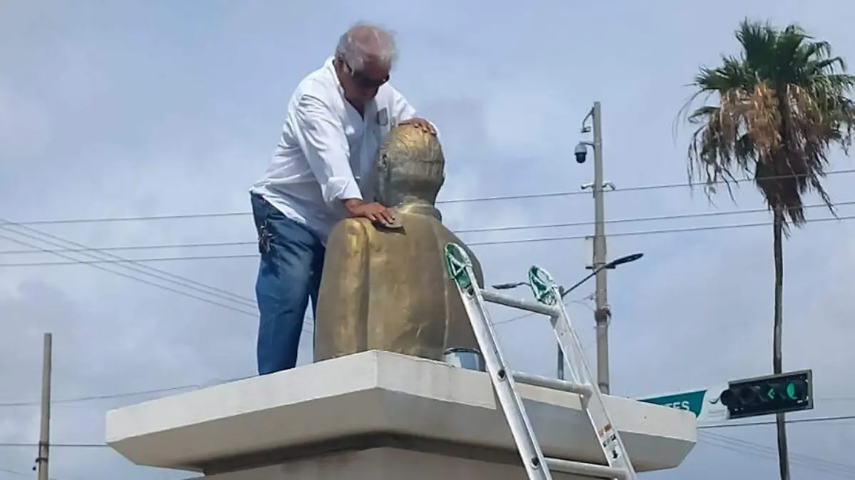 Busto Alvaro Obregon