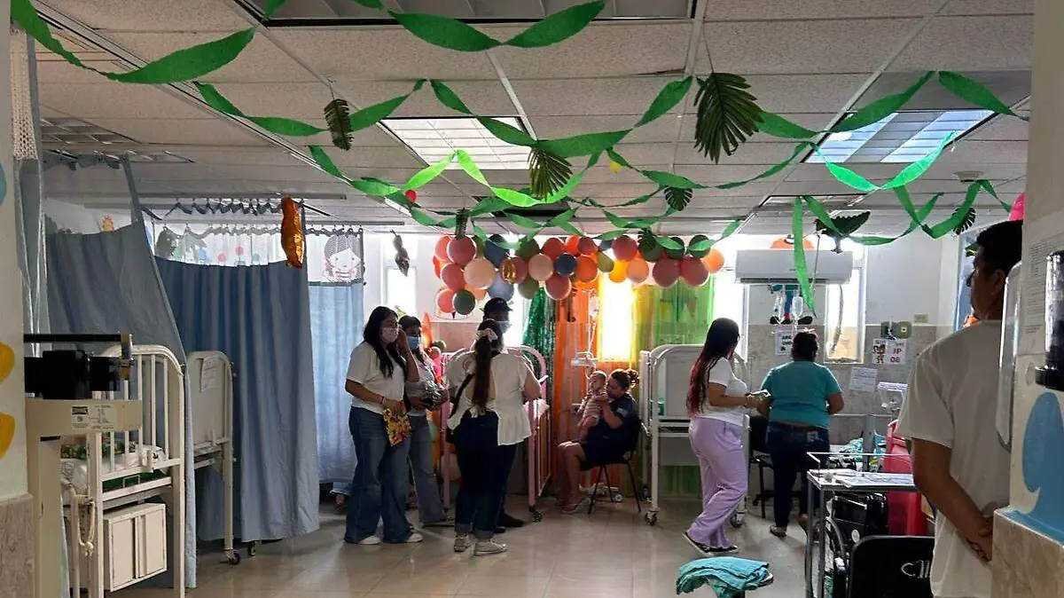 En el hospital se vivió una fiesta que permitió a los niños olvidar unos minutos su enfermedad