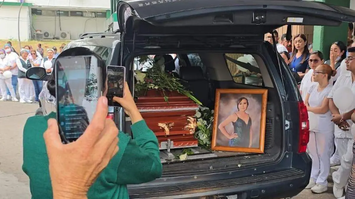 Emotiva despedida