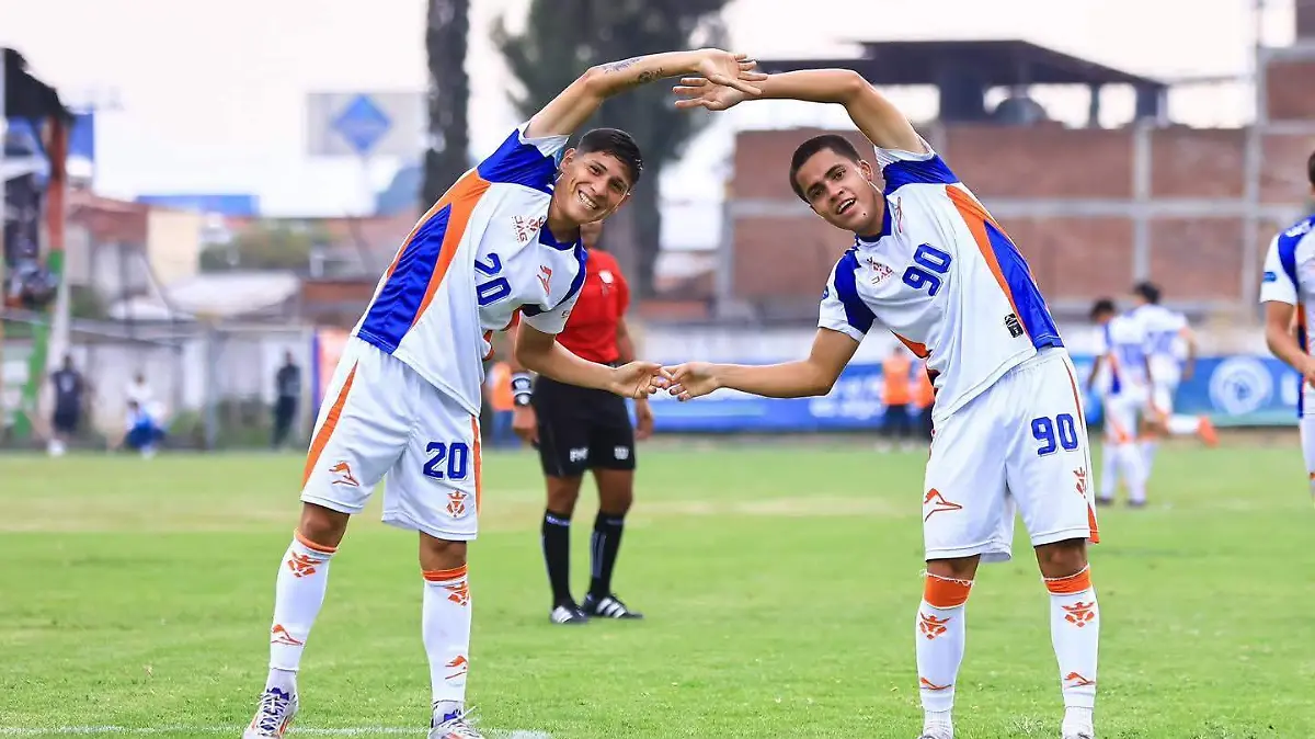 El equipo celebró con alegría su triunfo