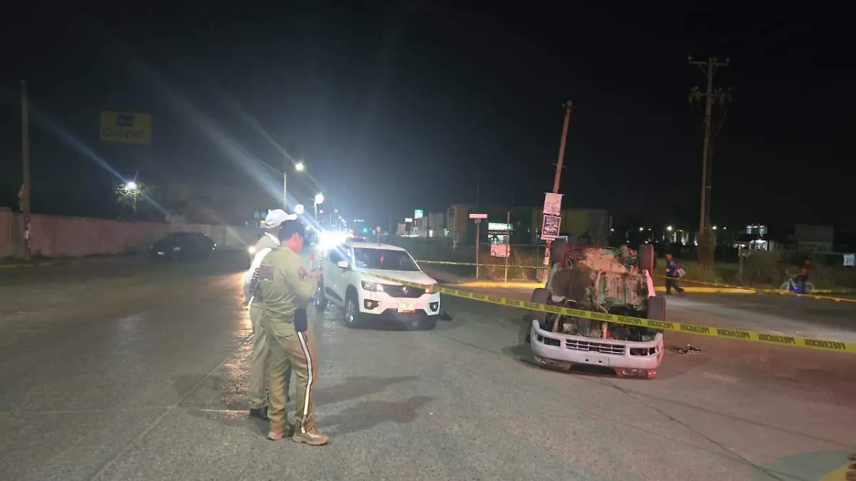 Accidente entre dos vehículos en el perimetral Dupor deja daños y bloquea vialidad en Altamira
