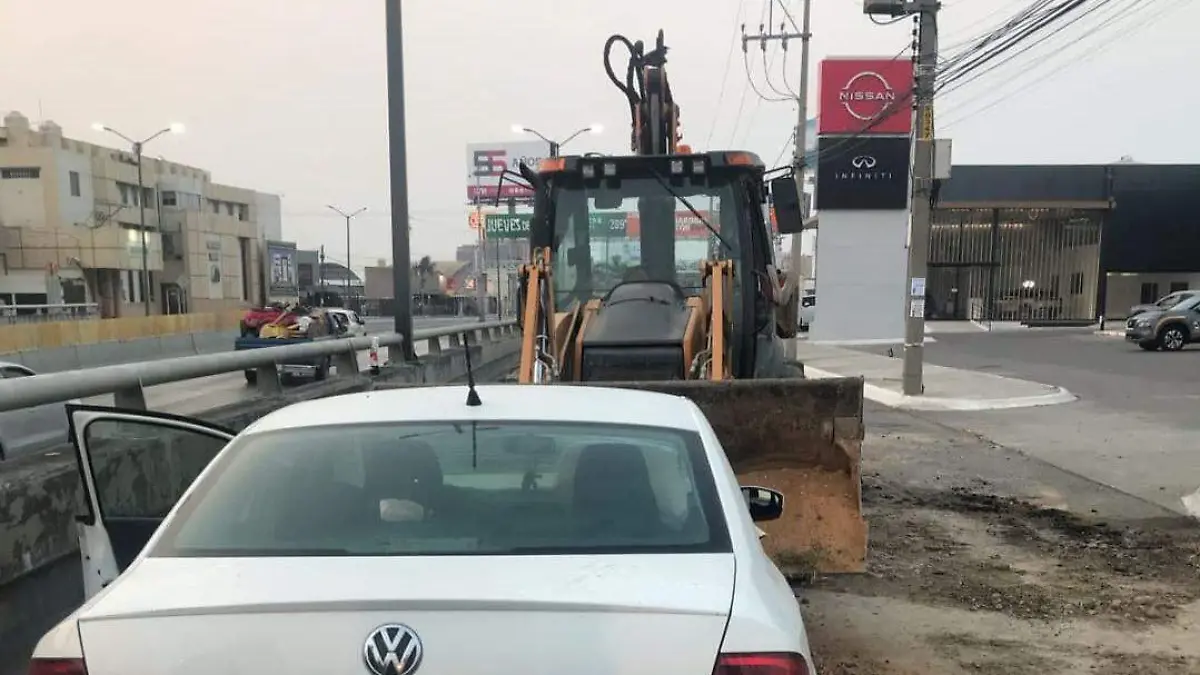 Unidad de emergencia atiende percance en Av. Hidalgo de Tampico