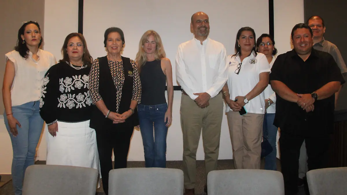Asistentes de la rueda de prensa