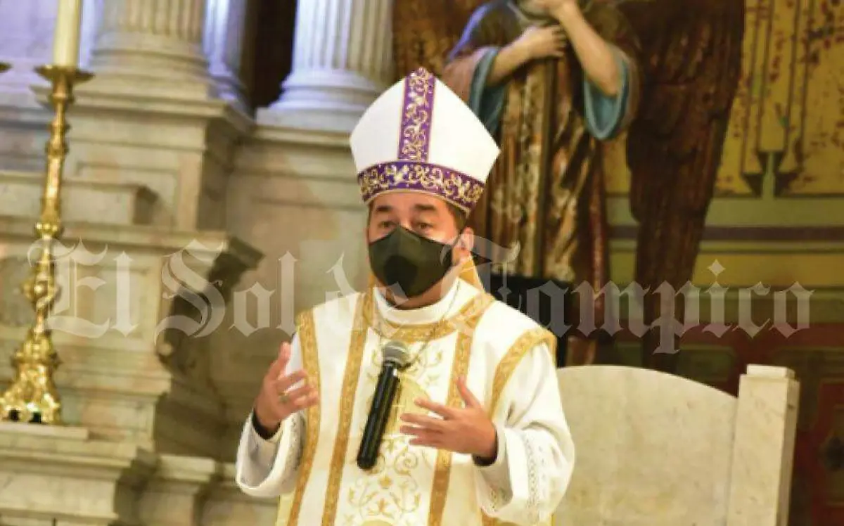 SACERDOTE