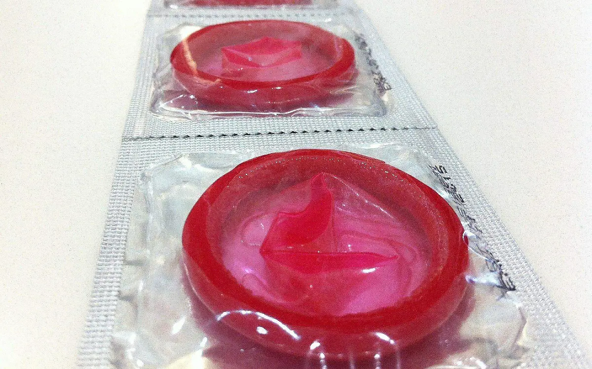 condom-g8fa637a84_1920